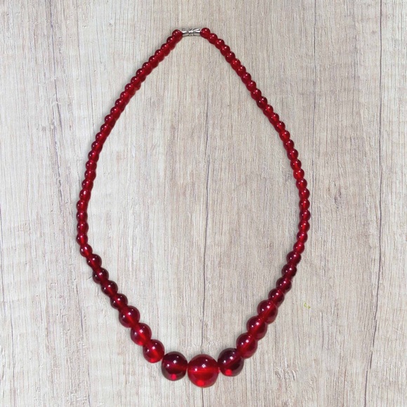 Gorgeous Garnet Bead Necklace - Picture 2 of 3